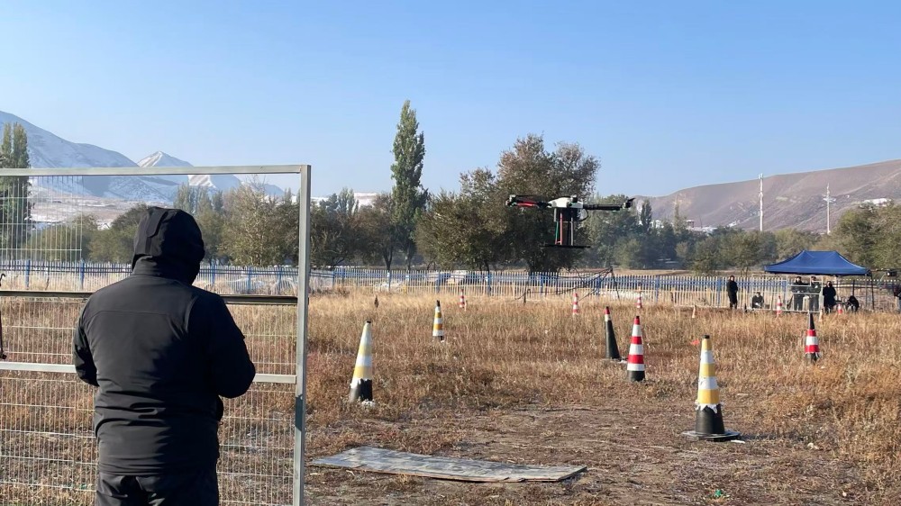 从“飞行小白”到“持证飞手”,你只差一个保华润天新疆无人机03考点