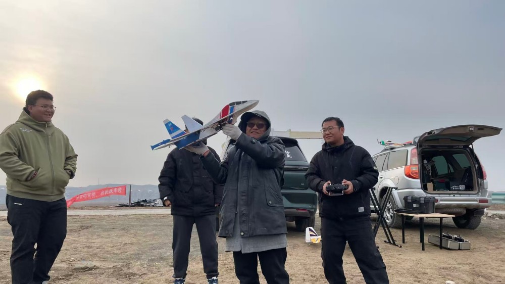 从“飞行小白”到“持证飞手”,你只差一个保华润天新疆无人机03考点