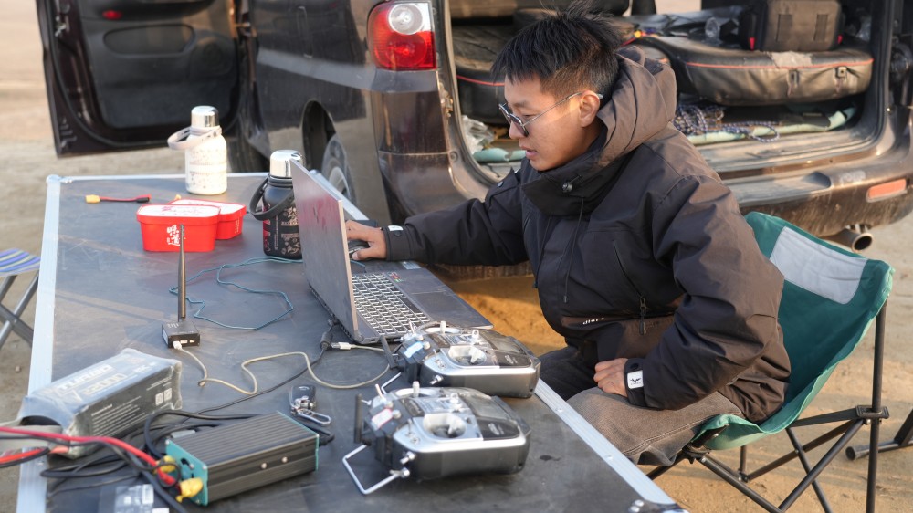 保华润天03考点新疆无人机培训：毕业即持CAAC执照上岗作业