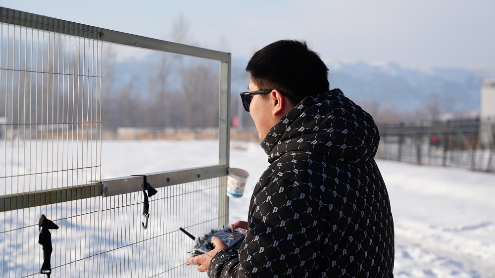 新疆CAAC无人机培训:保华润天零基础25天速成,不过免费重修