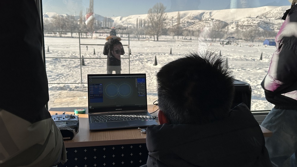 担心学不会？新疆无人机培训保华润天航空教学，包教包会