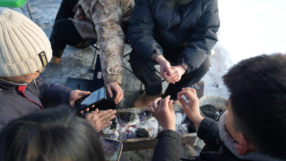 在保华润天航空学习，提前融入新疆无人机精英圈层